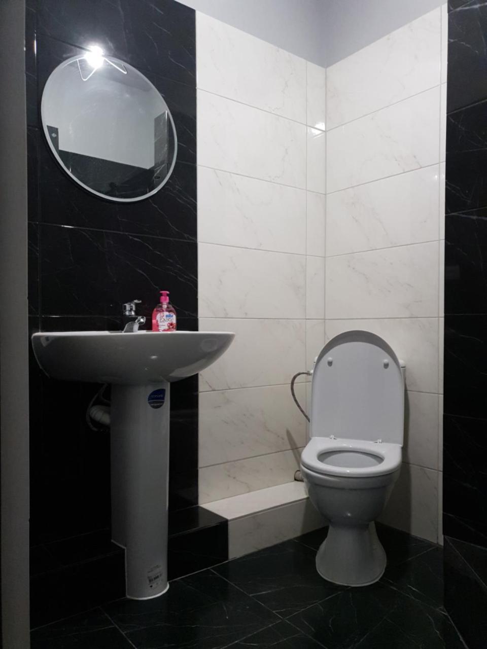 Travel Station Apartment Ivano-Frankivsk Exteriér fotografie